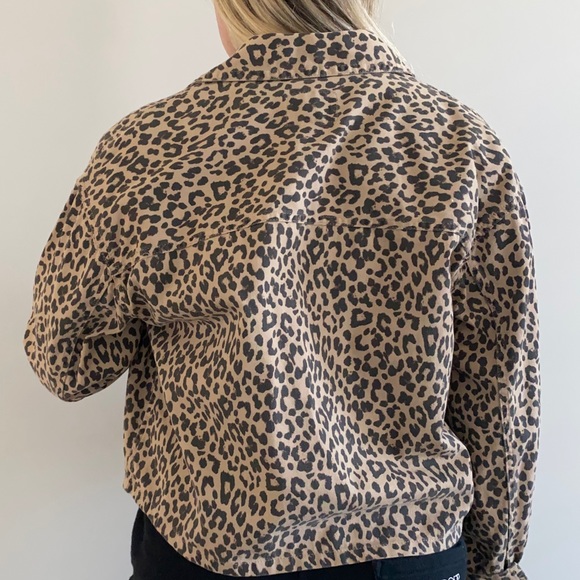 American Eagle Cropped Leopard Jacket Size Small - Picture 3 of 9